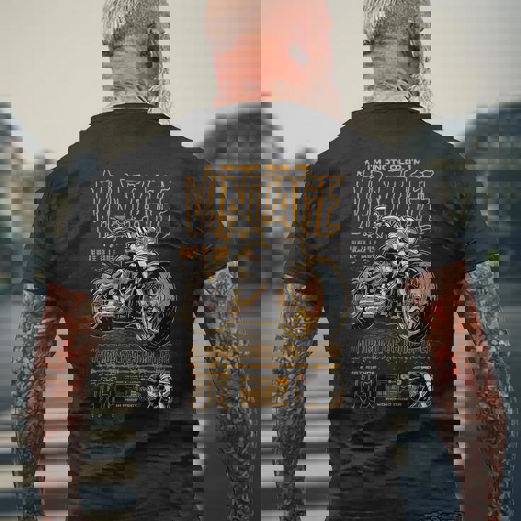 ビンテージ バイク バイカー バイクの誕生日 1961 年生まれ メンズTシャツ バックプリント 高齢者への贈り物