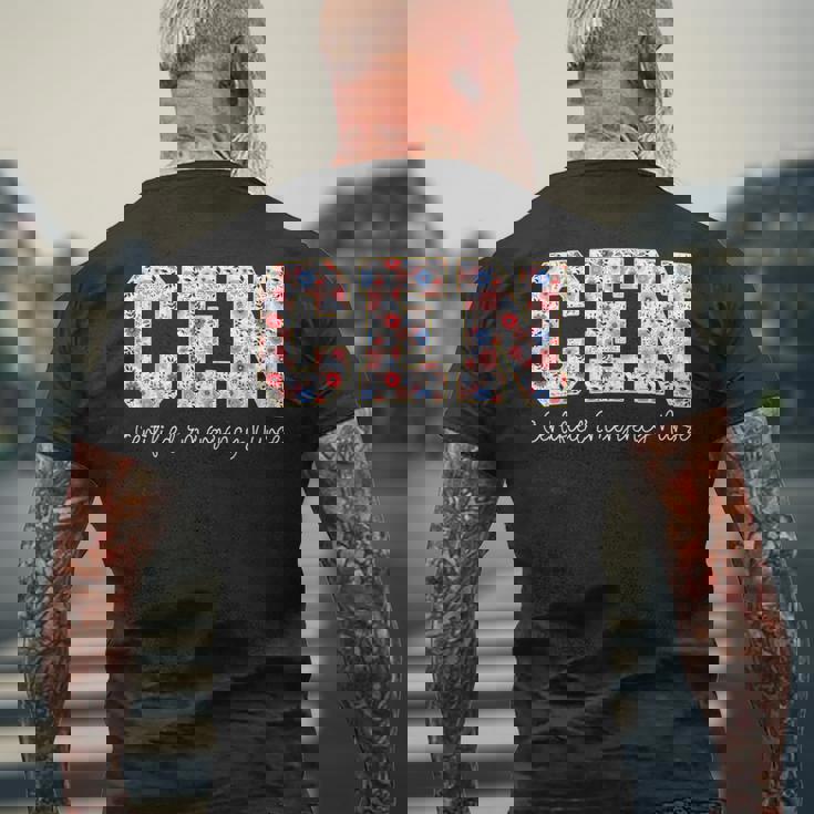 ビンテージcen認定緊急看護師ワイルドフラワーer医師 メンズTシャツ バックプリント 高齢者への贈り物