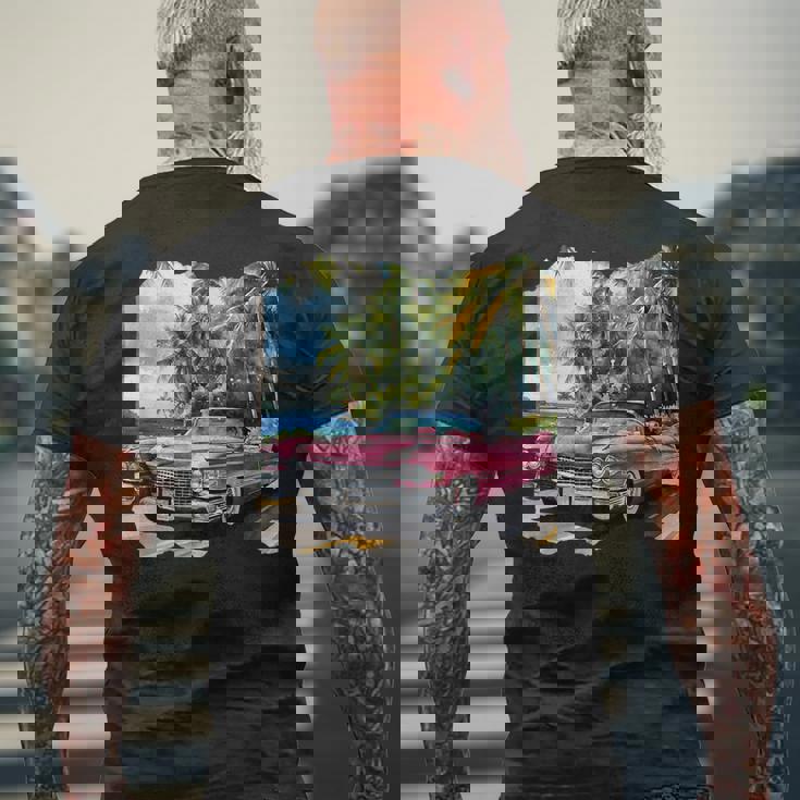 ピンク キャデラック ルックイン ビンテージビークル メンズTシャツ バックプリント 高齢者への贈り物