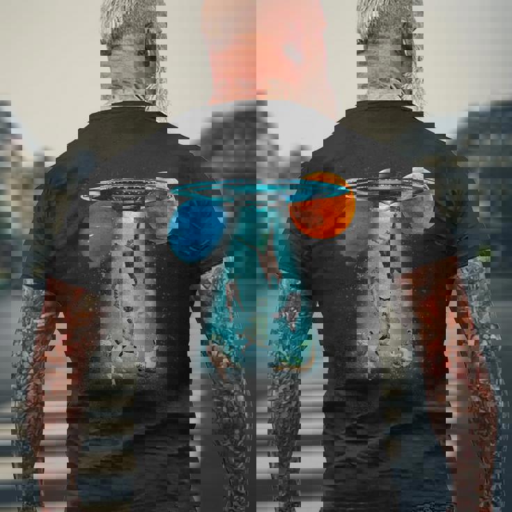 ファニースペースキャット Ufo 宇宙人 空飛ぶ猫 ギャラクシープラネット グラフィック メンズTシャツ バックプリント 高齢者への贈り物