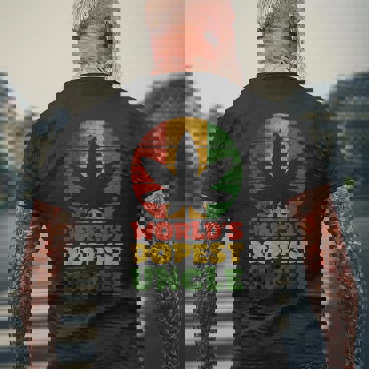 ファニーワールド クールな叔父さん ラスタカラー メンズTシャツ バックプリント 高齢者への贈り物