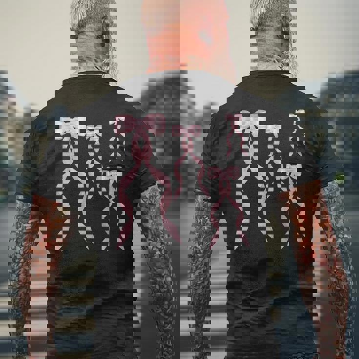 ファンシーピンクのリボンデザイン。 メンズTシャツ バックプリント 高齢者への贈り物