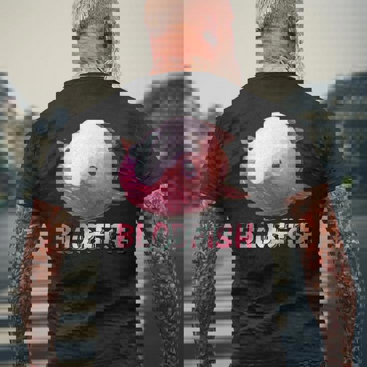 ブロブフィッシュ Blobfish 深海のおじさん 深海のアイドル ぷよぷよ おもしろい かわいい 魚 動物 きもかわ メンズTシャツ バックプリント 高齢者への贈り物