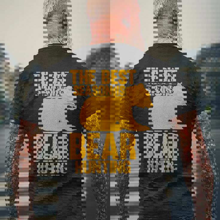 ベストシーズンはクマ狩りハンター メンズTシャツ バックプリント 高齢者への贈り物