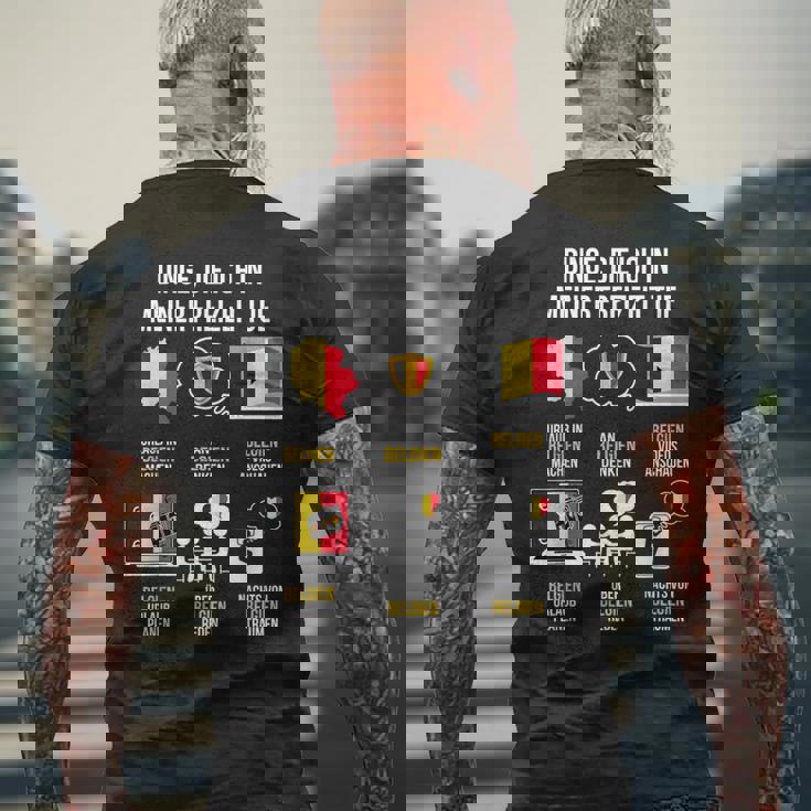 ベルギーの発言 メンズTシャツ バックプリント 高齢者への贈り物