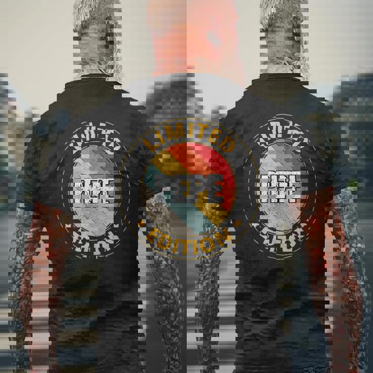 ペペ メンズTシャツ バックプリント 高齢者への贈り物