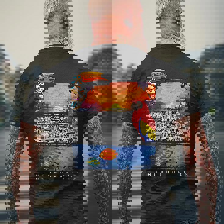 ホンジュラス トロピカルバード ホンジュラス 旅行 バケーション ホンジュラス メンズTシャツ バックプリント 高齢者への贈り物