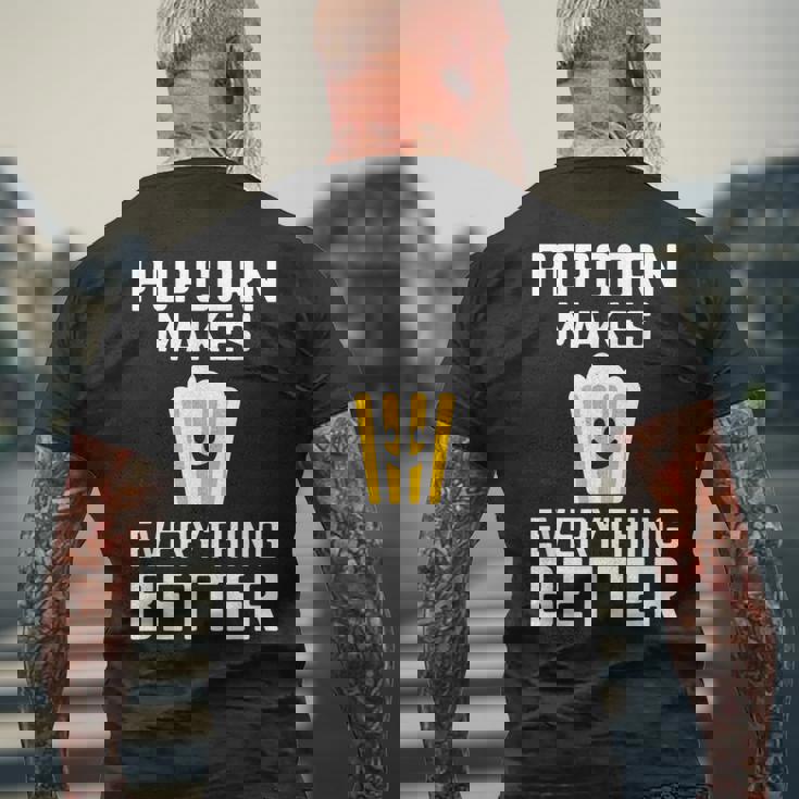 ポップコーンがすべてをより良くするコーンスナックポップコーン。 メンズTシャツ バックプリント 高齢者への贈り物