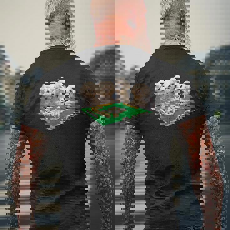 マルチーズ 犬 麻雀 面白いtシャツ 文字入り メンズ おもしろ 面白い 服 おもしろグッズ ネタ 雀士 メンズTシャツ バックプリント 高齢者への贈り物