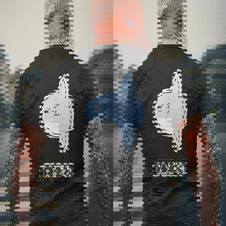 マンボウ Manbo【どうぶつフレンズ】魚 ゆるくて かわいい キャラクター イラスト メンズTシャツ バックプリント 高齢者への贈り物