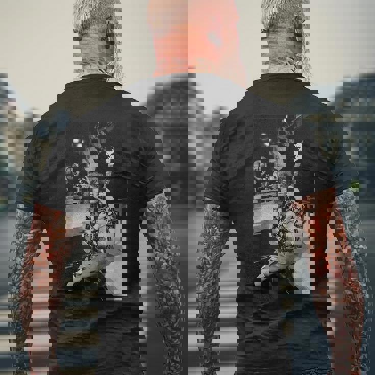 マーク・ボラン・T・レックス・オン・セット・ロック・オン・ウィズ45のテレビ番組1975 メンズTシャツ バックプリント 高齢者への贈り物