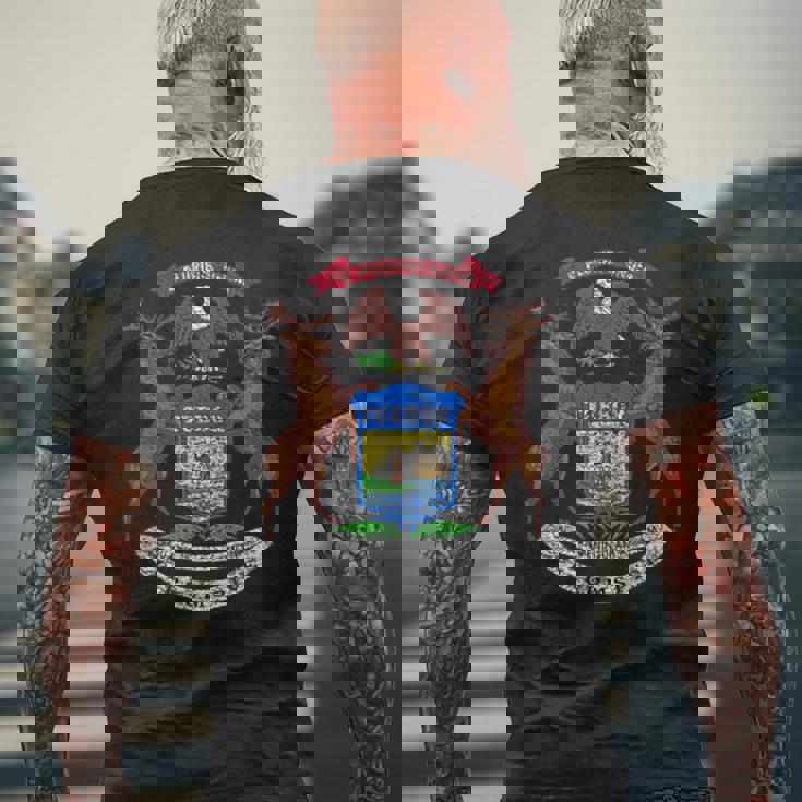 ミシガン州旗国章 メンズTシャツ バックプリント 高齢者への贈り物