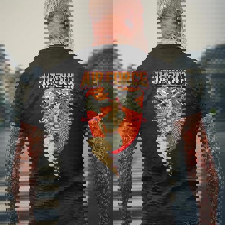 ミリタリーピンナップガール。 メンズTシャツ バックプリント 高齢者への贈り物