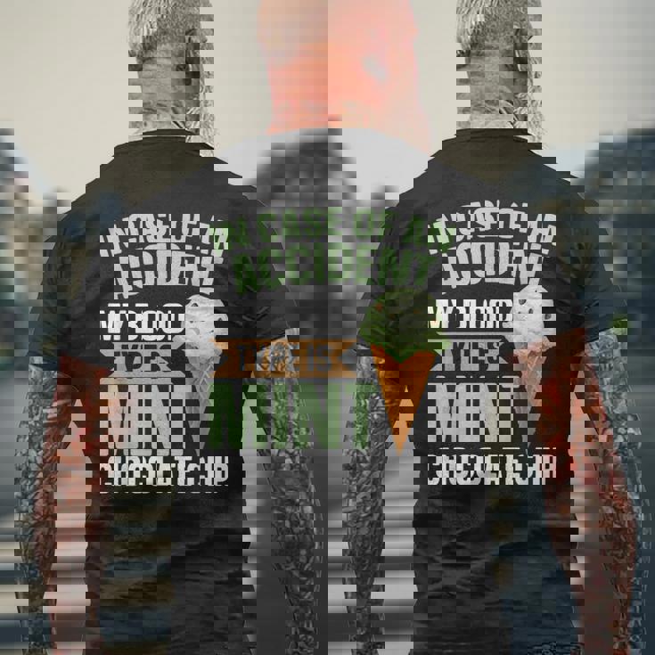 ミントチョコチップフレーバー ワッフルコーン ミントアイスクリーム メンズTシャツ バックプリント 高齢者への贈り物