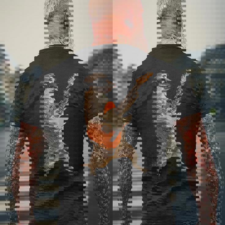 ミーアキャットギター メンズTシャツ バックプリント 高齢者への贈り物