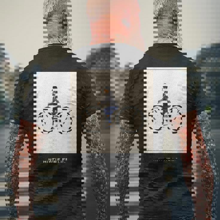 メガネでかけ回る メンズTシャツ バックプリント 高齢者への贈り物