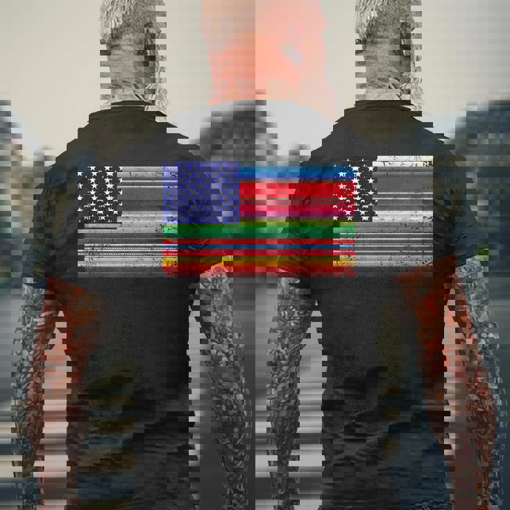 メキシコ アメリカ 国旗 アメリカ セラペ シンコ デ マヨ パーティー メンズTシャツ バックプリント 高齢者への贈り物