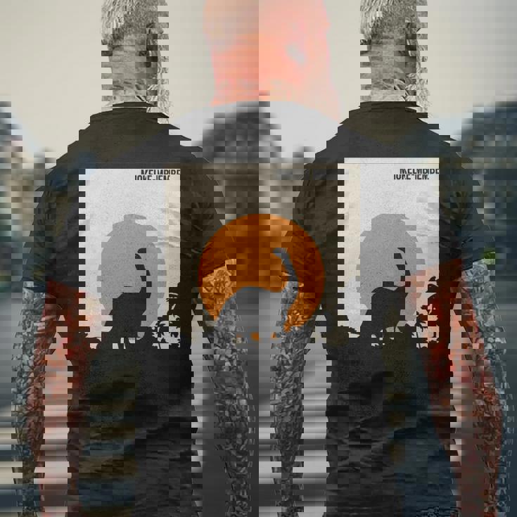 モケレ Mbembe メンズTシャツ バックプリント 高齢者への贈り物