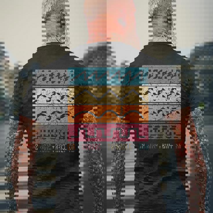 モジュラー シンセサイザー テクノ ビンテージ アナログ 波形 メンズTシャツ バックプリント 高齢者への贈り物