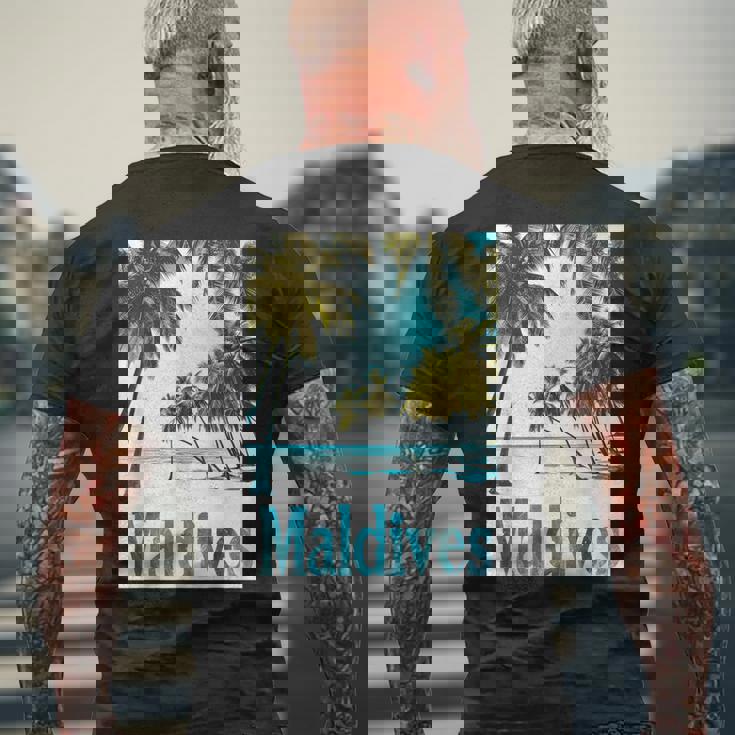 モルディブ島 ビーチ 熱帯風景 旅行 お土産 メンズTシャツ バックプリント 高齢者への贈り物