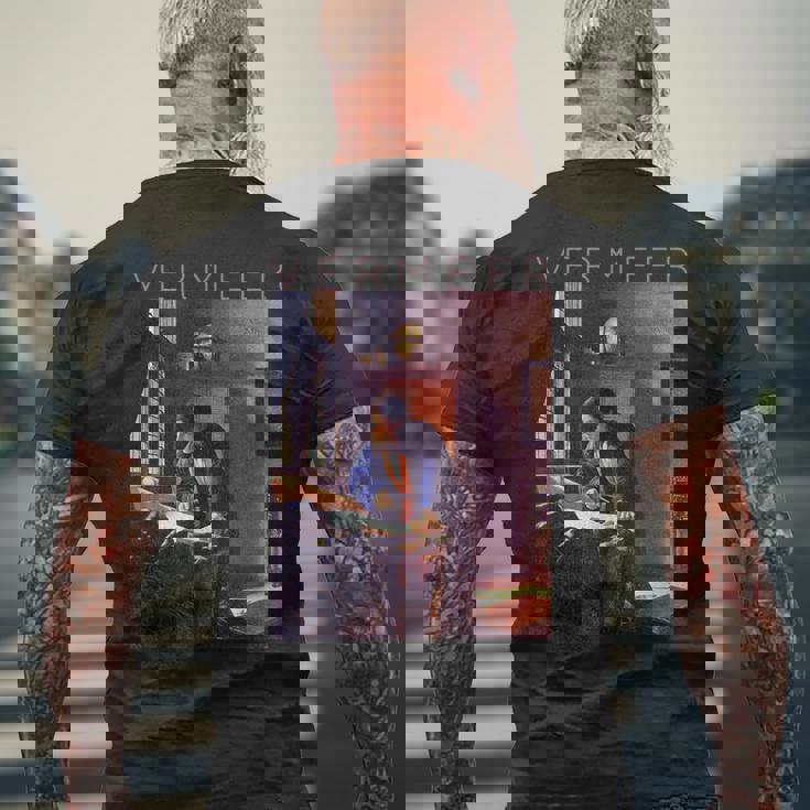 ヨハネス フェルメール 芸術家のための芸術 地理学者 メンズTシャツ バックプリント 高齢者への贈り物