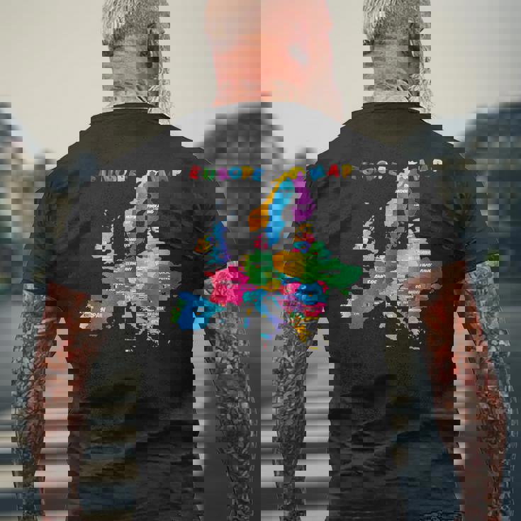 ヨーロッパ地図、国旗、ヨーロッパ諸国 メンズTシャツ バックプリント 高齢者への贈り物