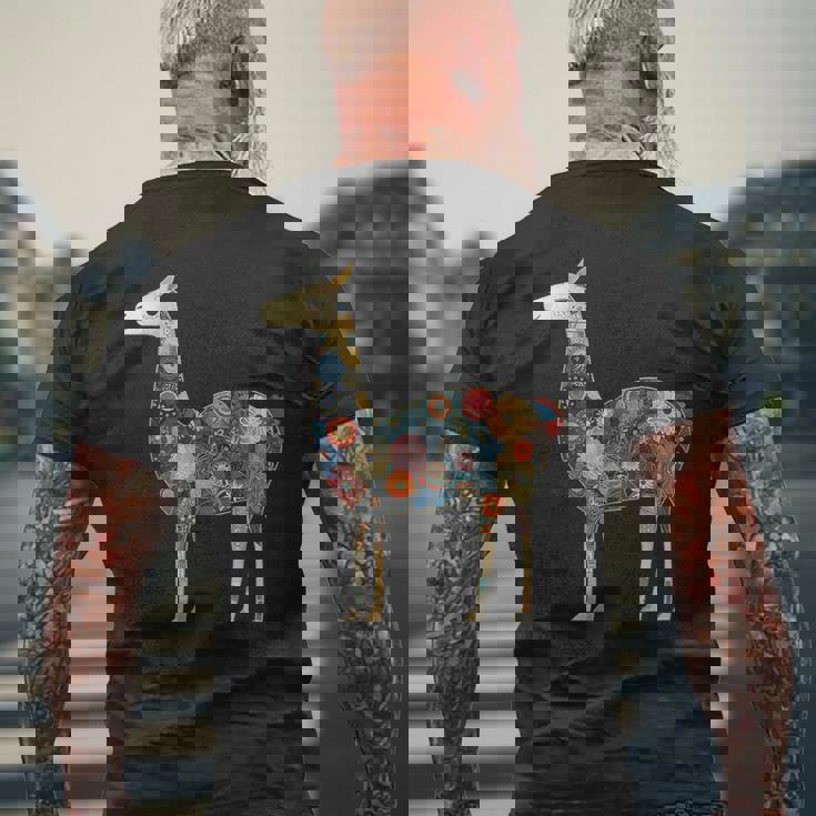 ラマ アルパカ フローラル カラフル 花 ペルーのお土産 メンズTシャツ バックプリント 高齢者への贈り物