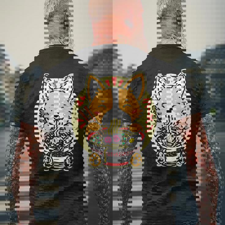 ラーメンを食べる犬 メンズTシャツ バックプリント 高齢者への贈り物