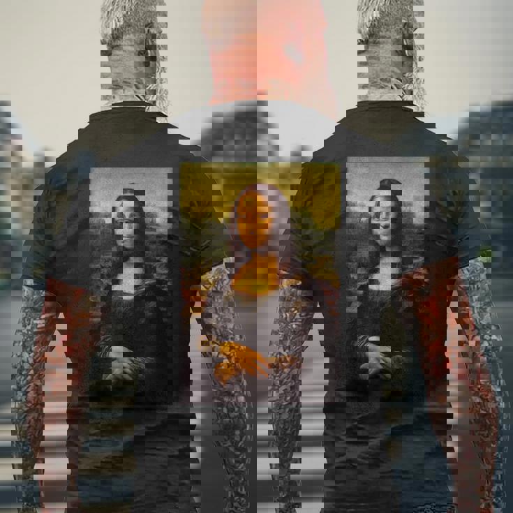 レオナルド・ダ・ヴィンチによるモナ・リザジョコンダ-モナリザ1519 メンズTシャツ バックプリント 高齢者への贈り物