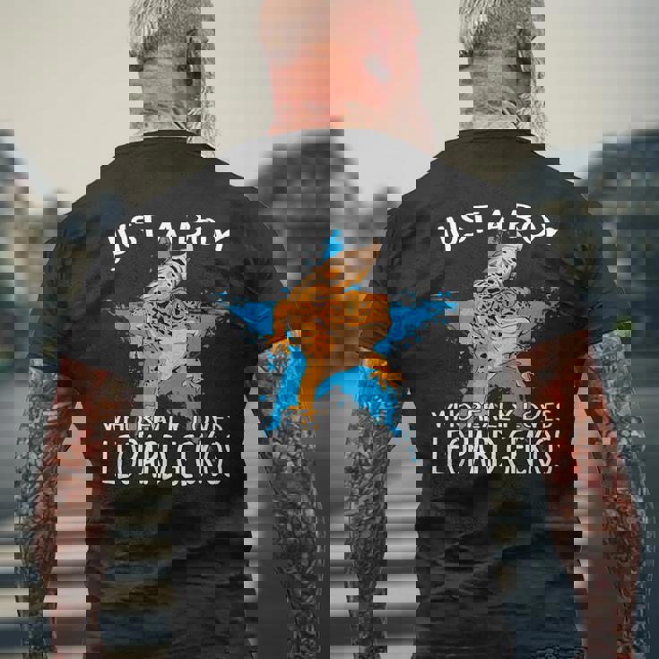 レオパード・ゲッコーが大好きな男の子です。トカゲ 爬虫類 ヒョウモントカゲモドキ メンズTシャツ バックプリント 高齢者への贈り物