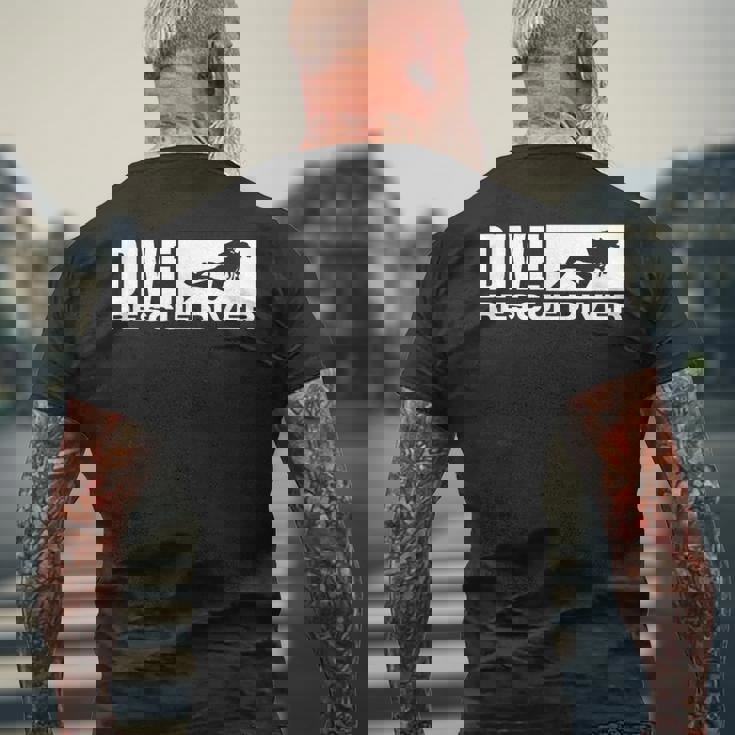 レスキューダイバー ヴィンテージ ダメージ加工 スキューバダイビング ダイバー メンズTシャツ バックプリント 高齢者への贈り物