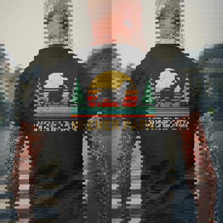 レトロ ワイナー 犬 パパ ギフト ヴィンテージ 犬 ダックスフンド ダックスフンド ダックス ドクシー メンズTシャツ バックプリント 高齢者への贈り物