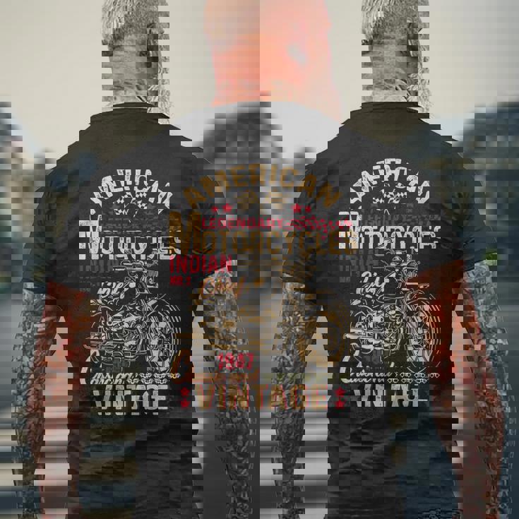 レトロ ヴィンテージ アメリカン オートバイ インディアン オールドバイカー 面白い メンズTシャツ バックプリント 高齢者への贈り物