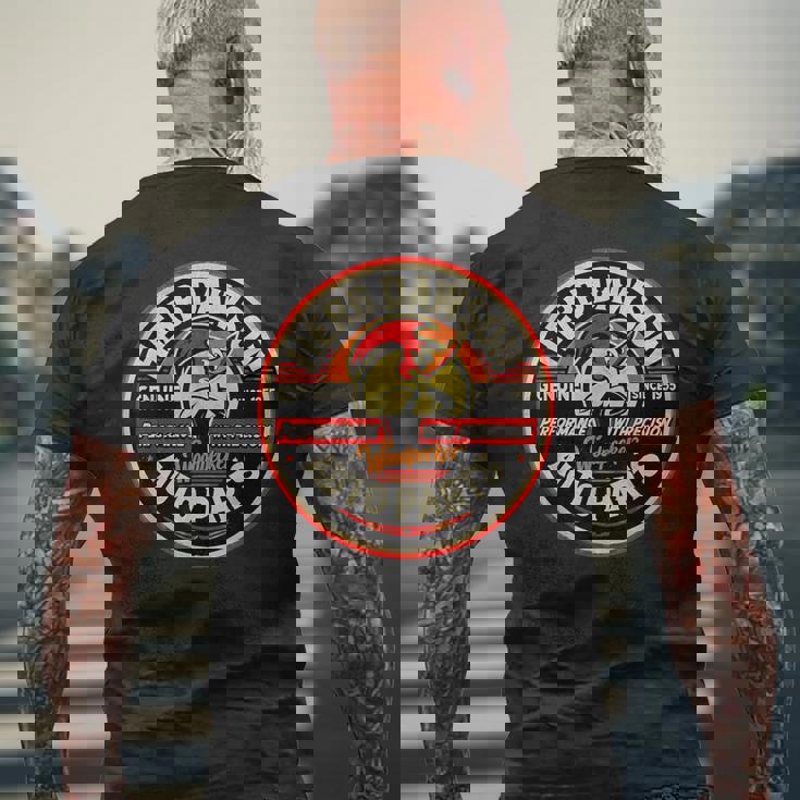 レトロ ヴィンテージ ハーブ ドーソン クレイ スミス カム スタイル ガソリンスタンド メンズTシャツ バックプリント 高齢者への贈り物