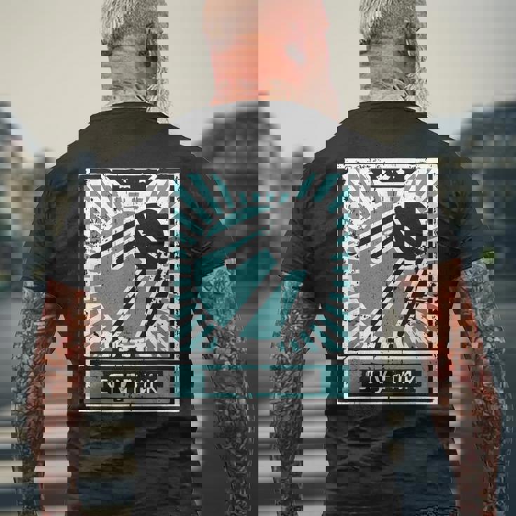 レトロソビエトプロパガンダスプートニクソ連ロシア語 メンズTシャツ バックプリント 高齢者への贈り物