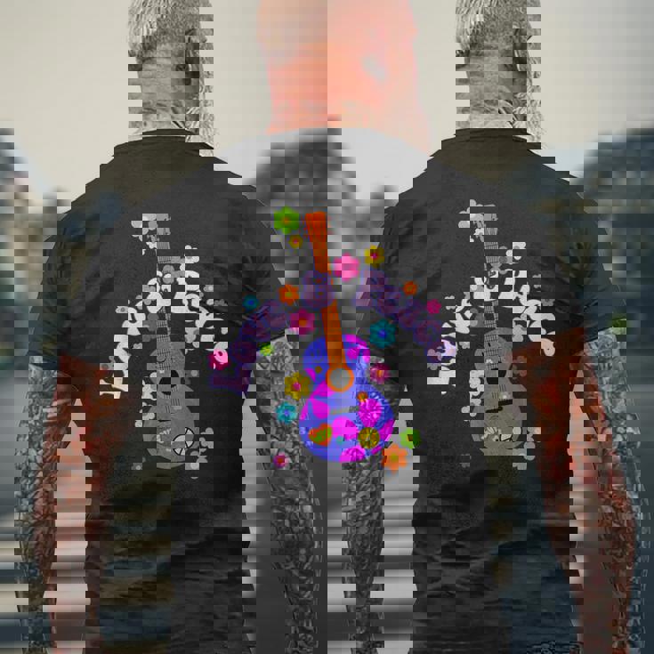 レトロフラワーパワーギター-ラブアンドピース2-ファンファン メンズTシャツ バックプリント 高齢者への贈り物