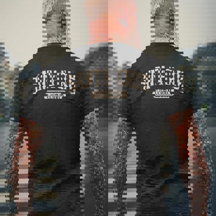 レトロヴィンテージサーフィン&スケートボードグラフィックデザインサンタクルーズ メンズTシャツ バックプリント 高齢者への贈り物