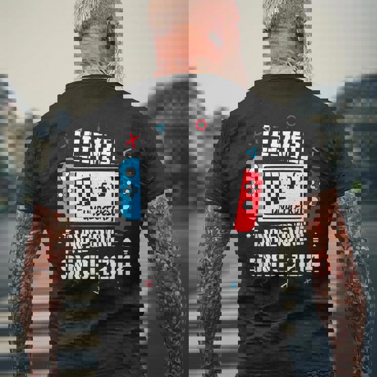 レベル 11 アンロック 素晴らしい 2014 11歳の誕生日 男の子 ビデオゲーム メンズTシャツ バックプリント 高齢者への贈り物