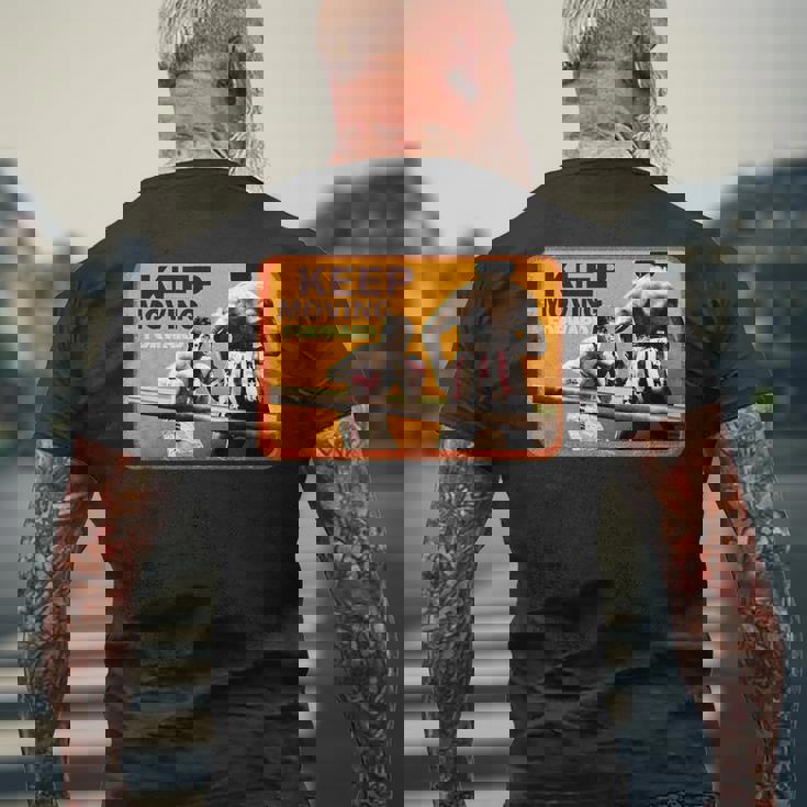 ロッキーキープ・ムービング・フォード・アポロ・ファイト メンズTシャツ バックプリント 高齢者への贈り物