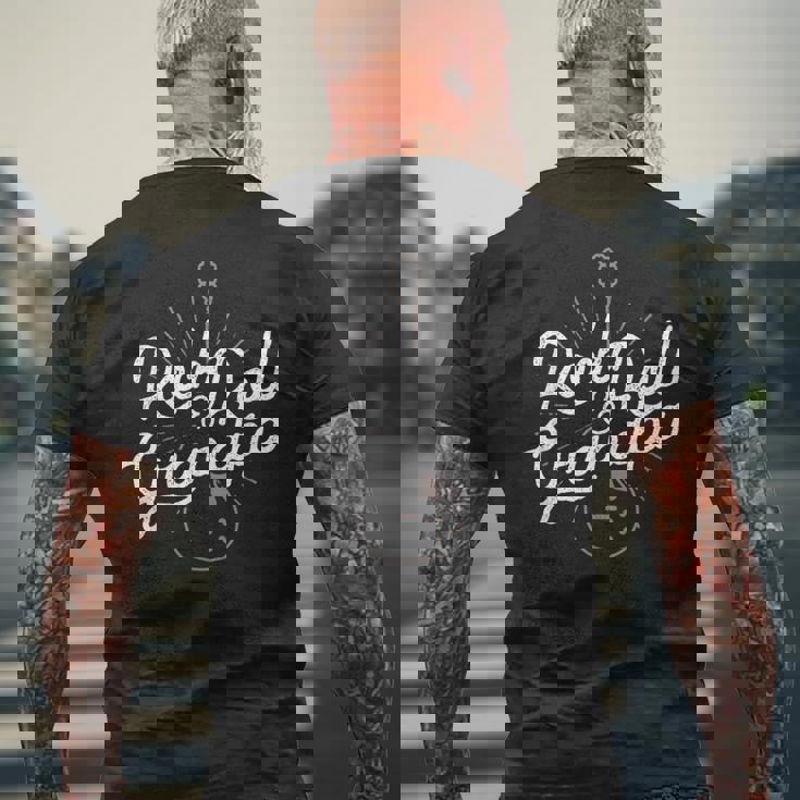 ロックンロールグランパギターサンバースト メンズTシャツ バックプリント 高齢者への贈り物