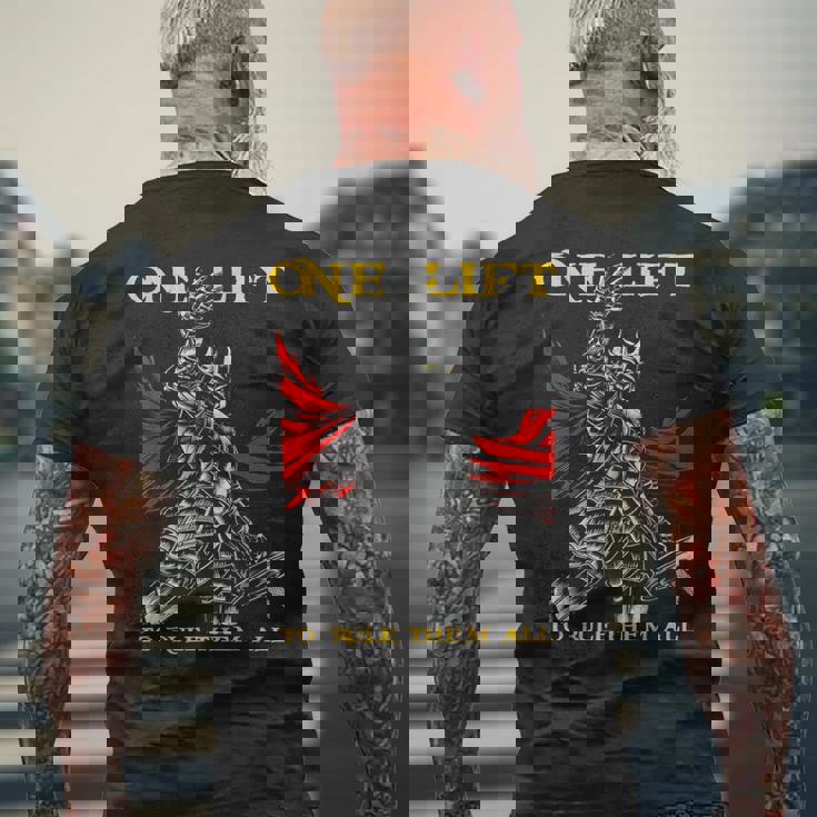 ワンリフトでボディビルディングジムワークアウトトレーニングをすべて支配。 メンズTシャツ バックプリント 高齢者への贈り物