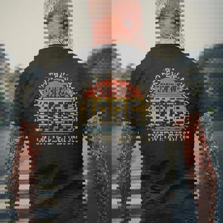 ヴィンテージ 1935 限定版 90歳 90歳の誕生日 メンズTシャツ バックプリント 高齢者への贈り物