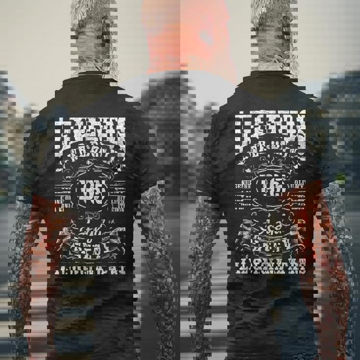 ヴィンテージ 1965 60 歳のギフト 男性 60 歳の誕生日 メンズTシャツ バックプリント 高齢者への贈り物