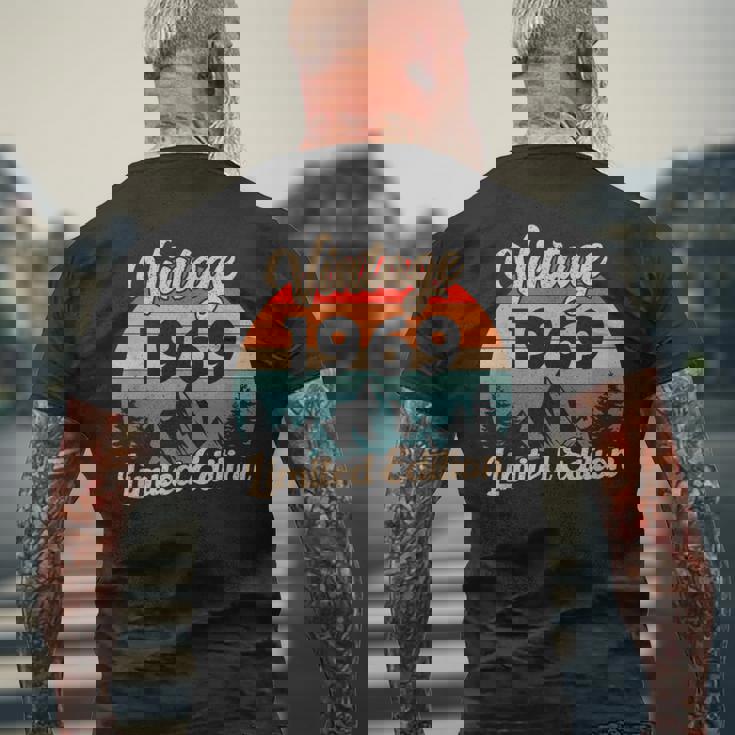 ヴィンテージ 1969年生まれ限定版 男女 誕生日 メンズTシャツ バックプリント 高齢者への贈り物