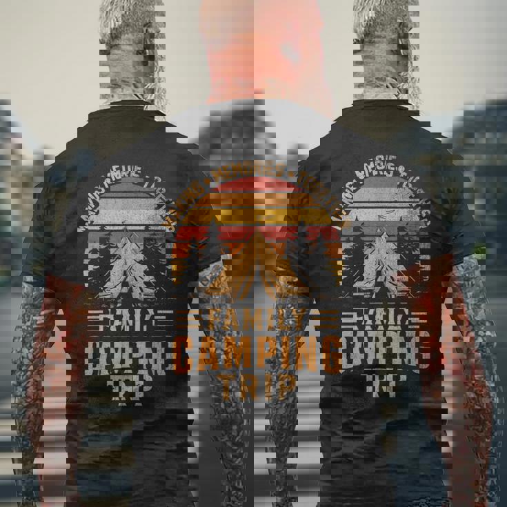 ヴィンテージ キャンパー キャンプ ファミリー キャンプ 旅行 2024 マッチング グループ メンズTシャツ バックプリント 高齢者への贈り物