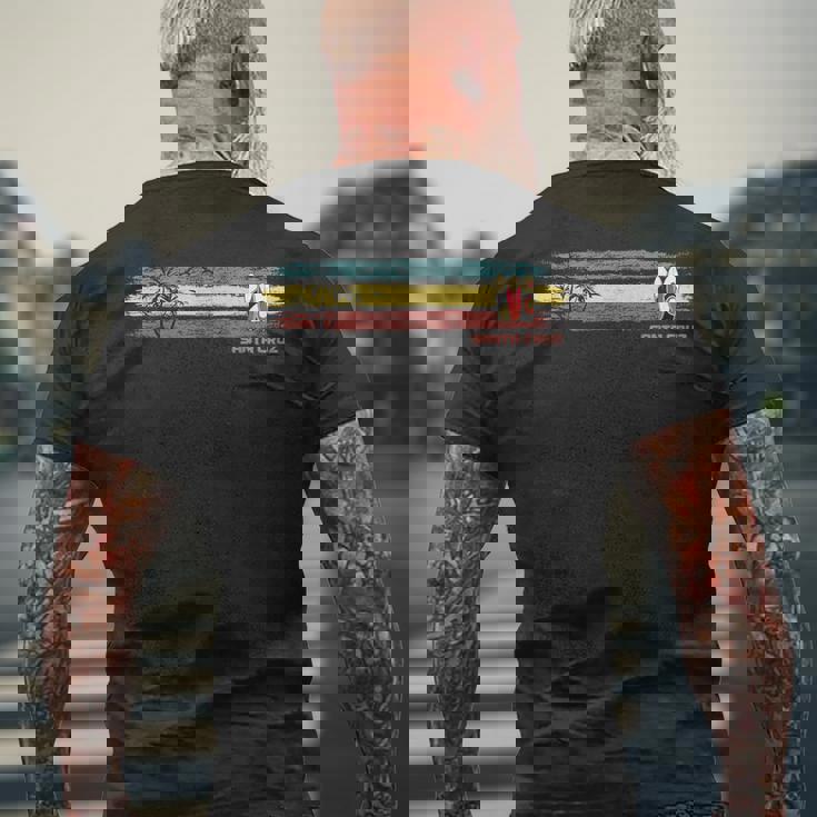 ヴィンテージ サンタクルーズ レトロ サーファー ビーチ サンタクルーズ カリフォルニア メンズTシャツ バックプリント 高齢者への贈り物