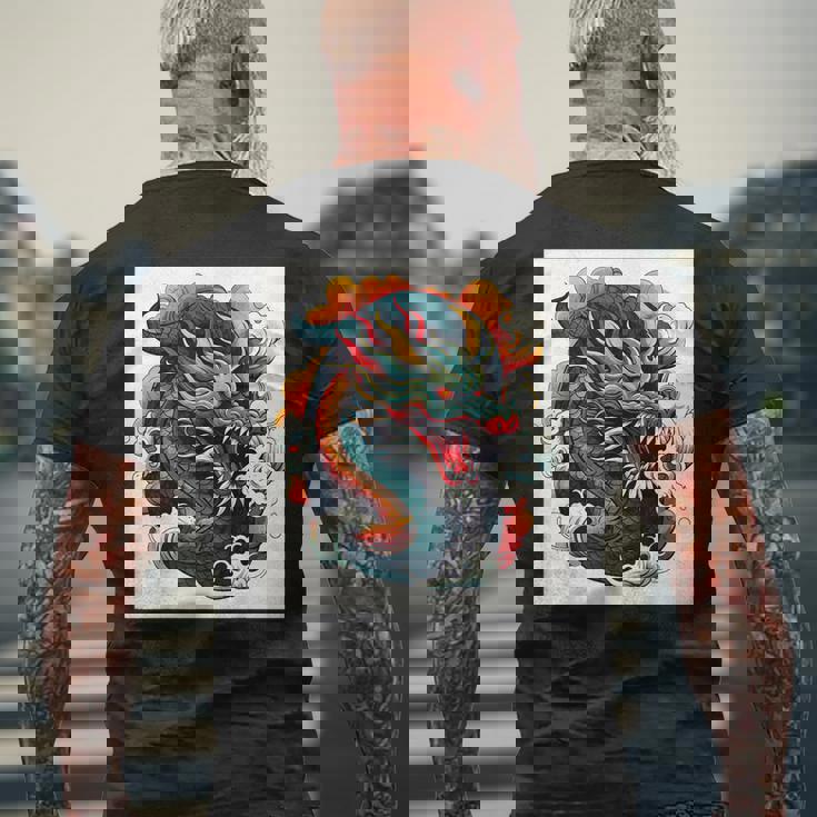 ヴィンテージ タトゥー アート ドラゴン メンズTシャツ バックプリント 高齢者への贈り物