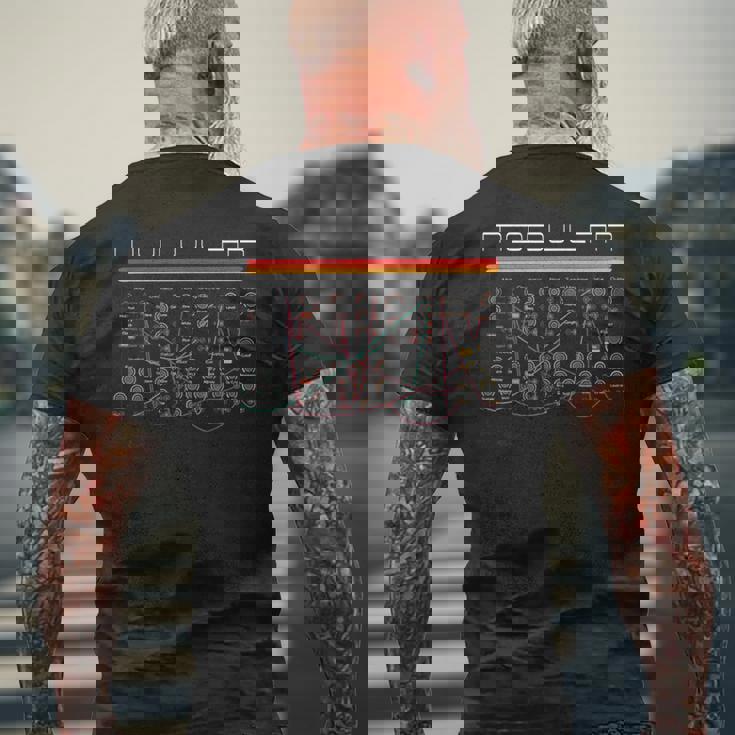 ヴィンテージ モジュラー シンセサイザー アナログ オーディオ エンジニア シンセ オタク メンズTシャツ バックプリント 高齢者への贈り物