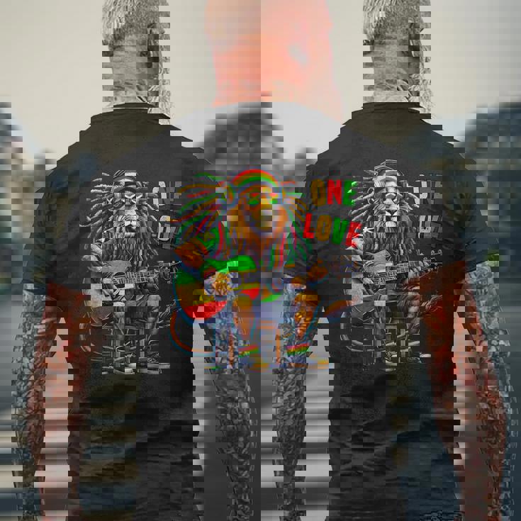 ヴィンテージ ラスタ ライオン レゲエ 音楽 One Loveibe ギター グラフィック メンズTシャツ バックプリント 高齢者への贈り物