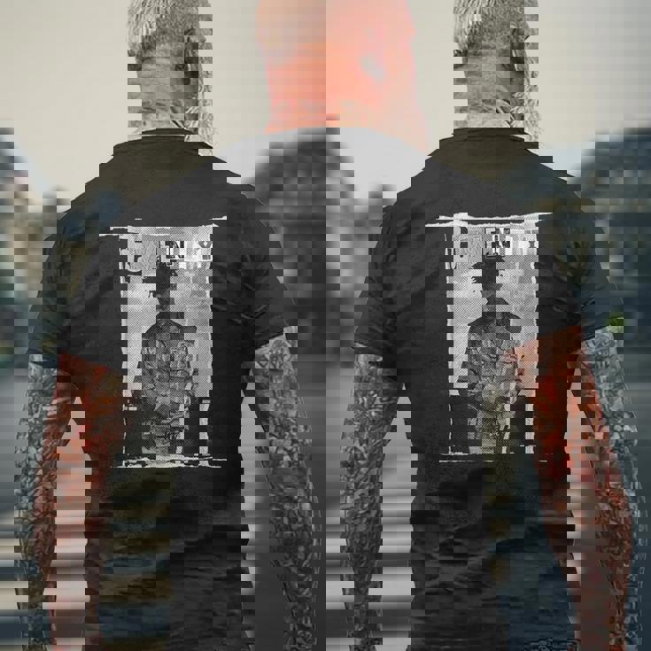 ヴィンテージ ラッパー ミュージック レトロ ヒップホップ ラップ メンズTシャツ バックプリント 高齢者への贈り物